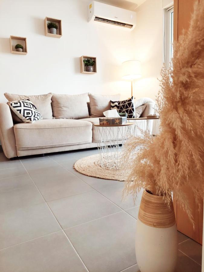 Newhome Nicole Premantura Esterno foto