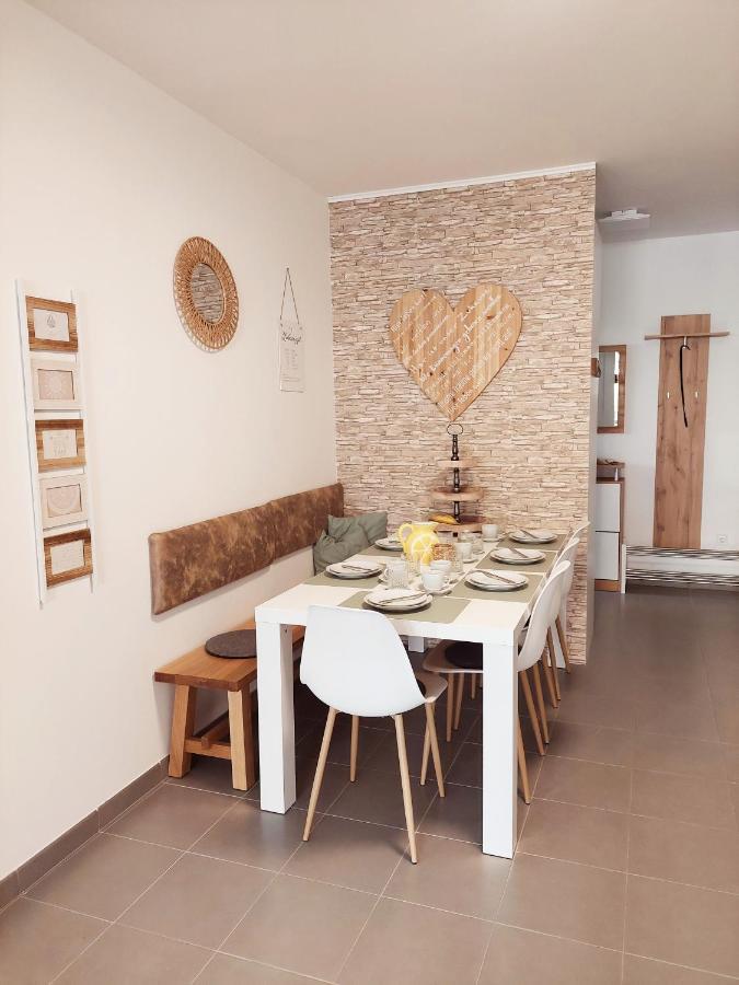 Newhome Nicole Premantura Esterno foto
